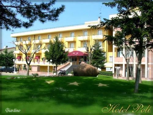 Hotel Poli Castelnovo di Sotto Экстерьер фото