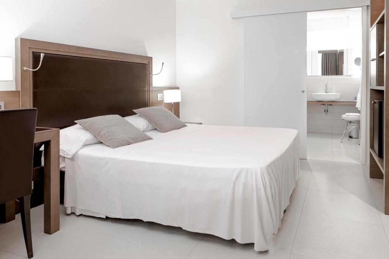 Hotel Poli Castelnovo di Sotto Экстерьер фото